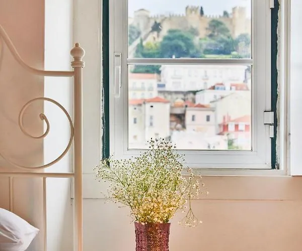 Castle View At Heart By Timecooler Лісабон