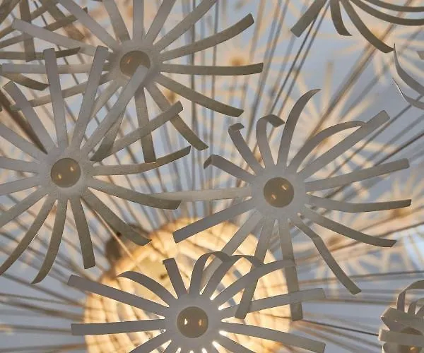 Castle View At Heart By Timecooler * Лісабон